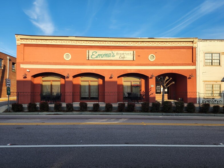 More Photos Of 122 Main St, Thomson General Retail For Sale