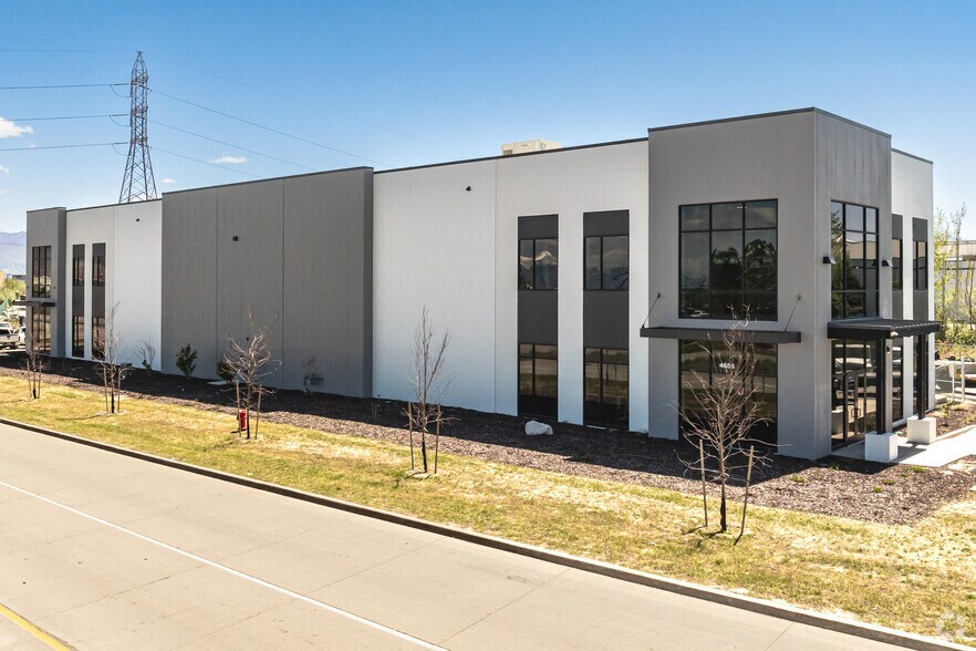 More Photos Of 4655 W California Ave, Salt Lake City Manufacturing For Lease