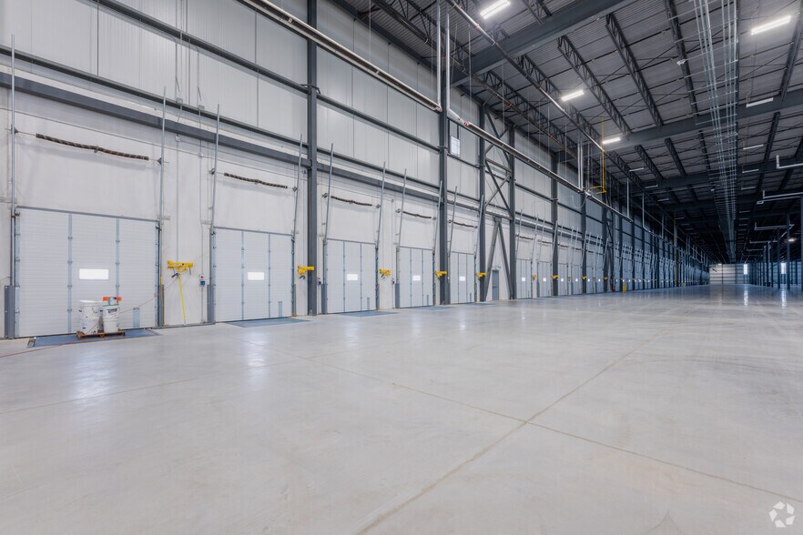 More Photos Of 7475 Mclean Rd E, Puslinch Unknown For Lease