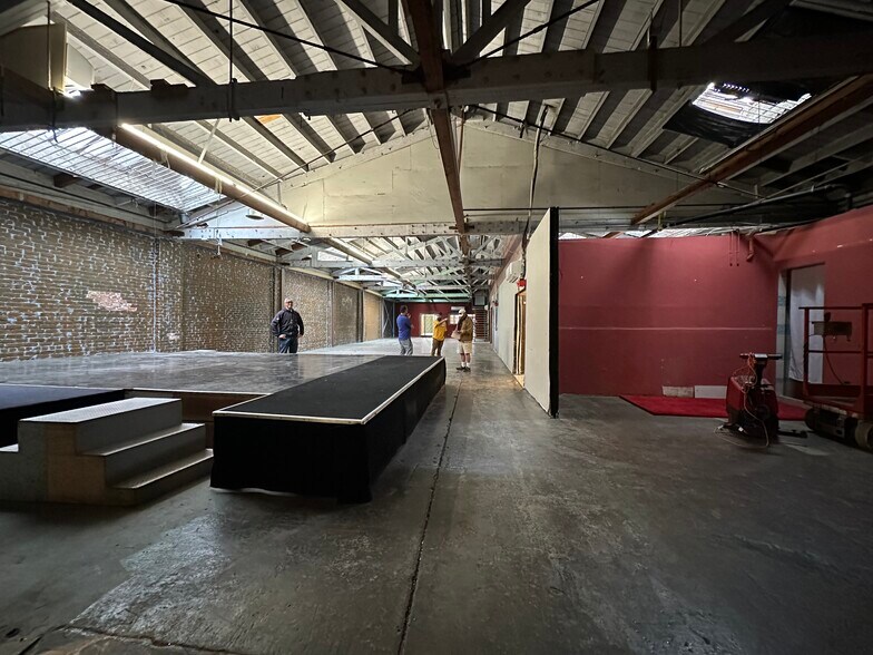 More Photos Of 1827 Hope St, Los Angeles Warehouse For Lease