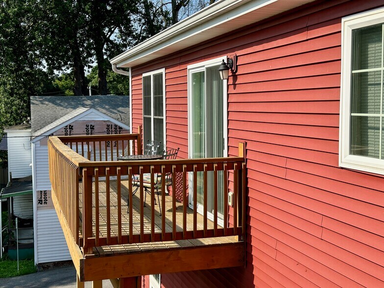 More Photos Of 1 Public Sq, Holley Apartments For Sale