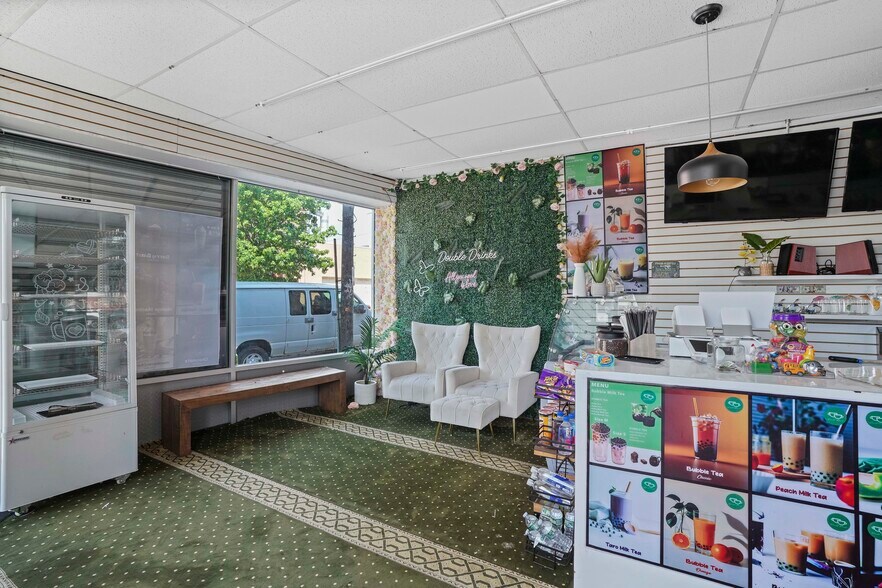 More Photos Of 167 Forbell St, Brooklyn Coworking Space