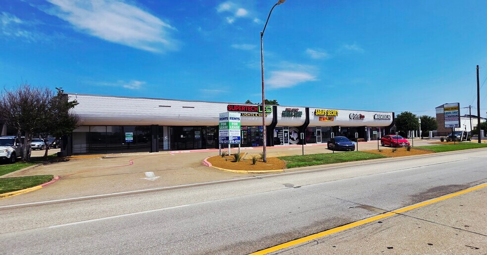 More Photos Of 318 S Central Expy, Richardson Unknown For Lease