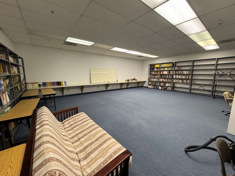 More Photos Of 29490-29496 Mission Blvd, Hayward Office For Sale