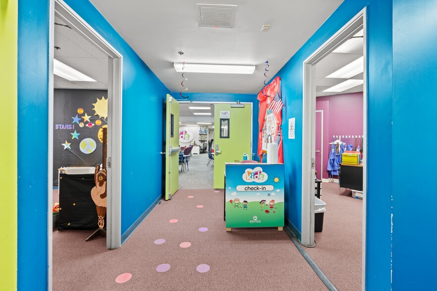 More Photos Of 4700 E Walnut Ave, Orange Religious Facility For Sale