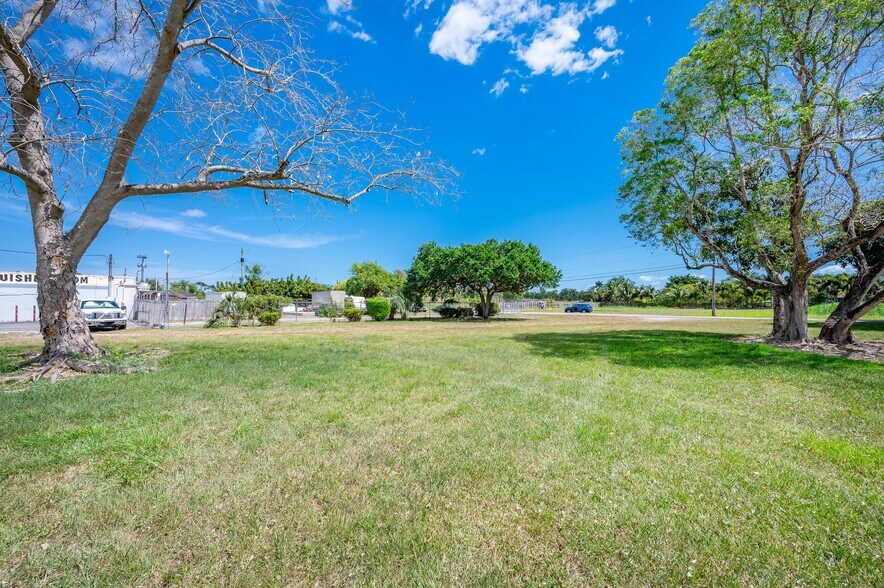 More Photos Of 22650 123rd Rd, Miami Land For Sale