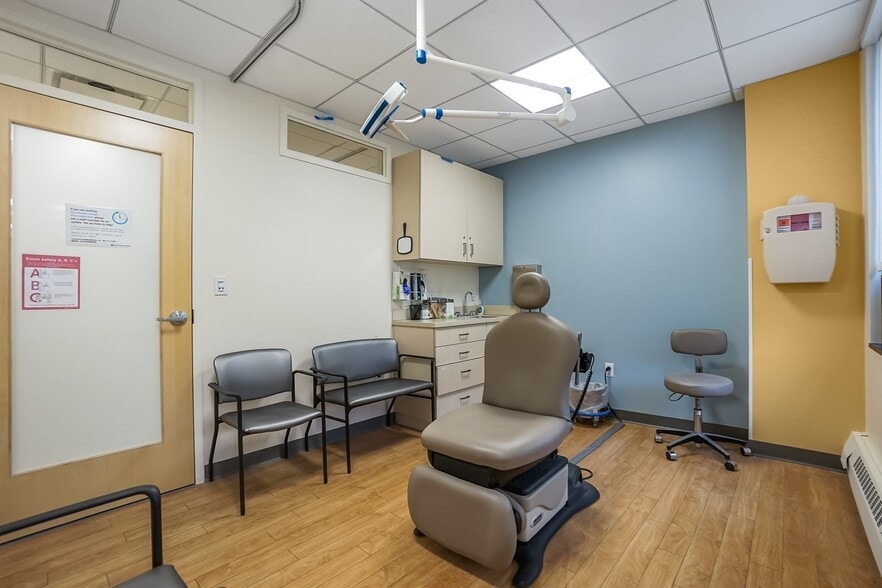 More Photos Of 20 Hope Ave, Waltham Medical For Sale