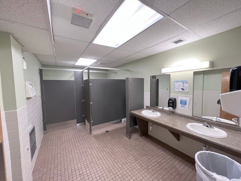 More Photos Of 745 Burnside Ave, East Hartford Schools For Sale