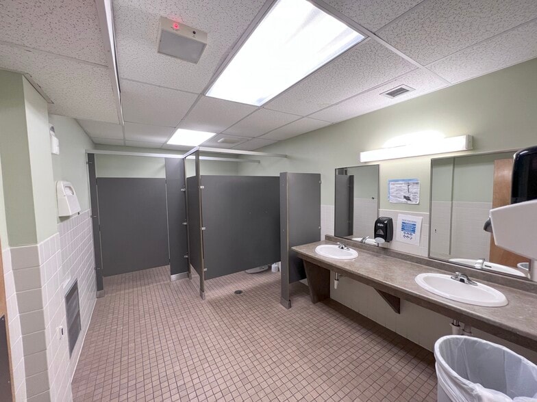 More Photos Of 745 Burnside Ave, East Hartford Schools For Sale