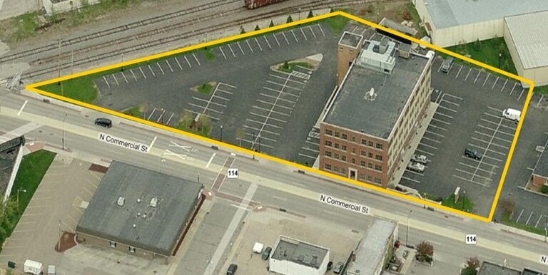 More Photos Of 333 N Commercial St, Neenah Office For Lease