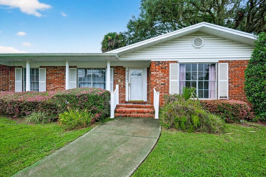 More Photos Of 617341 Brandies Ave, Callahan Office For Sale