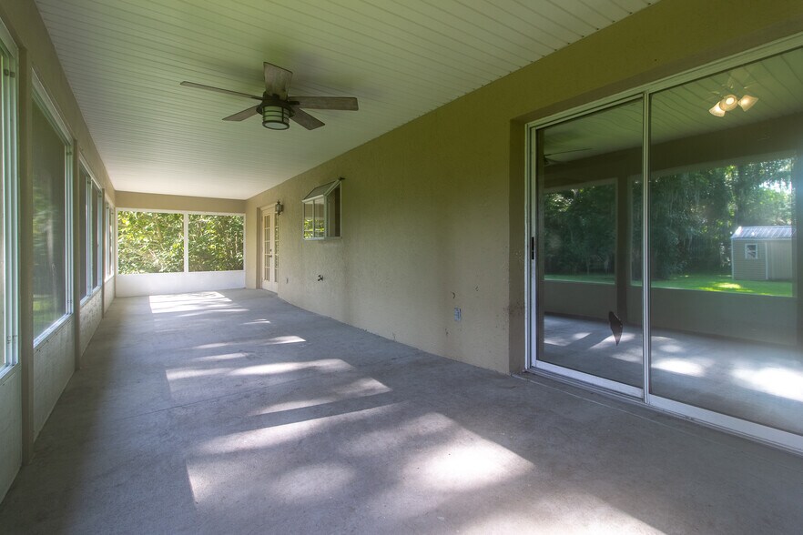 More Photos Of 3255 SE 3rd Ave, Ocala Office Residential For Sale