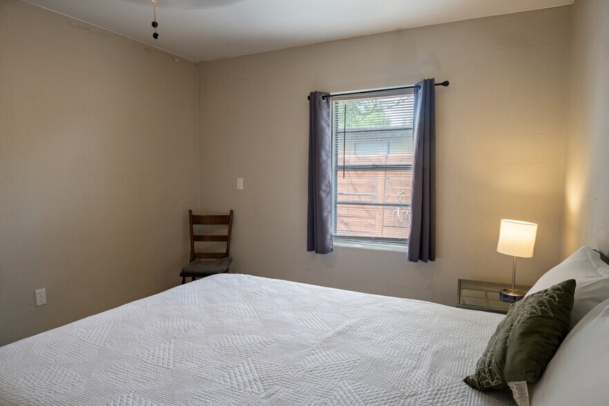 More Photos Of 2513 Beaumont Ave, McAllen Apartments For Sale