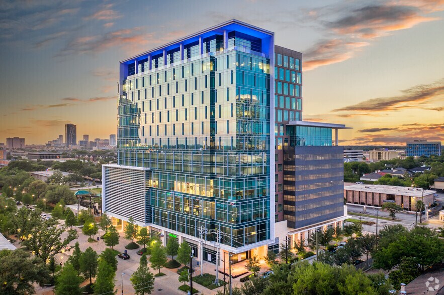 Primary Photo Of 2925 Richmond Ave, Houston Office For Lease