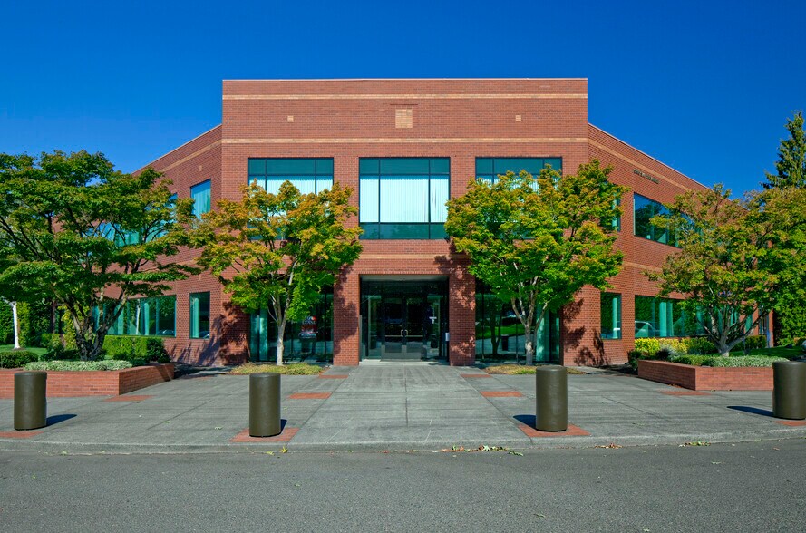 More Photos Of 15951-15999 SW 72nd Ave, Portland Unknown For Lease