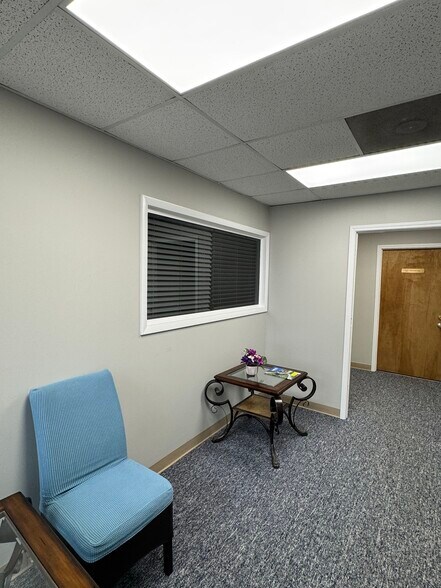 More Photos Of 6515 Clinton Hwy, Knoxville Office For Sale