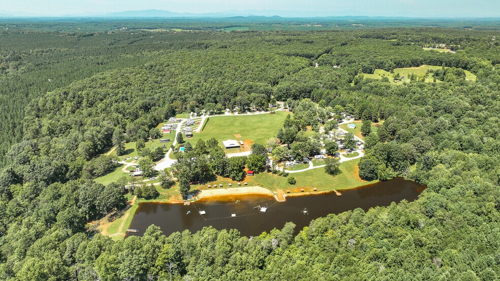 More Photos Of 1105 W Lake Rd, Spout Spring Trailer Camper Park For Sale