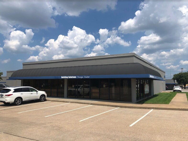 More Photos Of 10207 E 61st St, Tulsa Research And Development For Lease