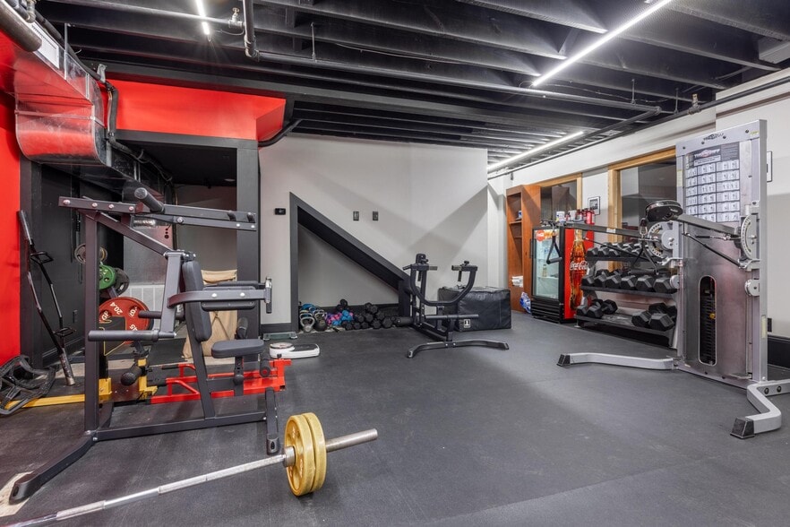 More Photos Of 1463 Market St, Chattanooga Storefront Retail Office For Lease