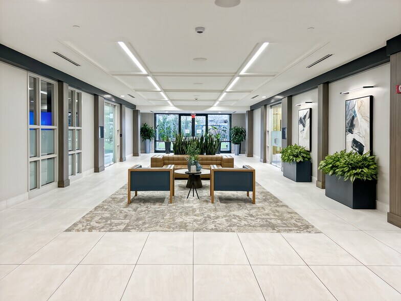 More Photos Of 450 E 96th St, Indianapolis Coworking Space