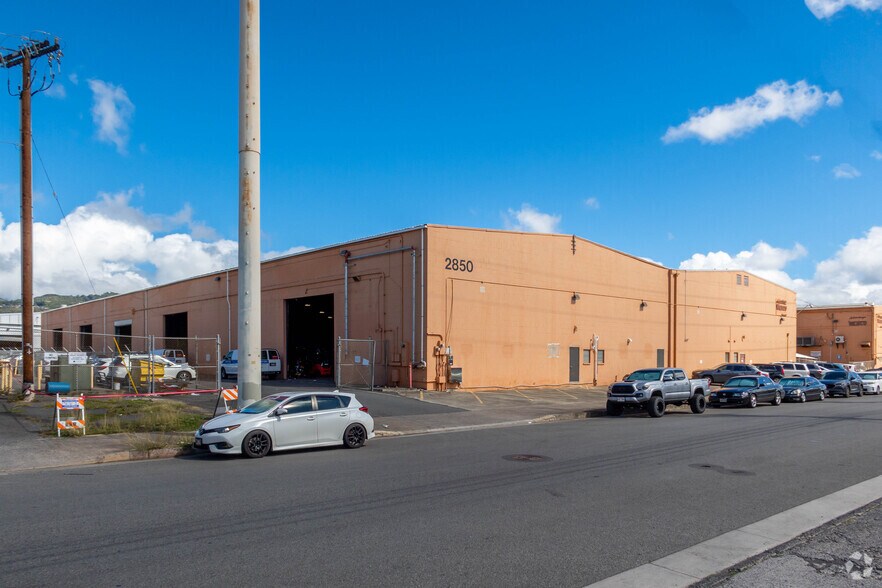 More Photos Of 2840 Mokumoa St, Honolulu Warehouse For Lease