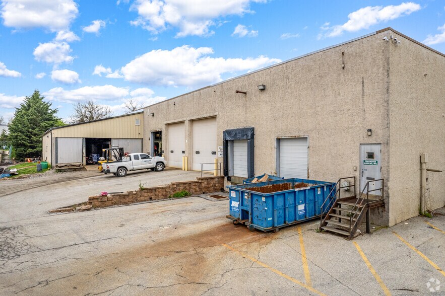 More Photos Of 208 Welsh Pool Rd, Exton Industrial For Lease