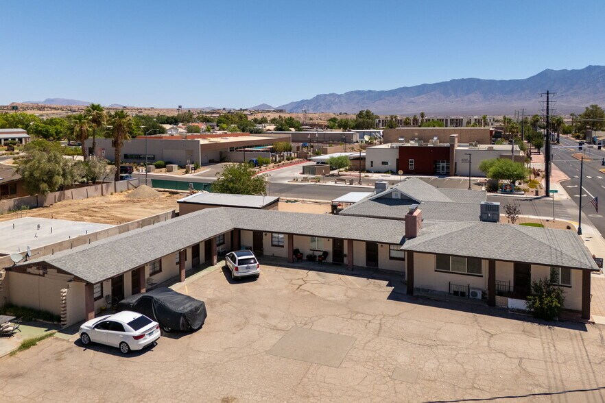 More Photos Of 233 W Mesquite Blvd, Mesquite Apartments For Sale