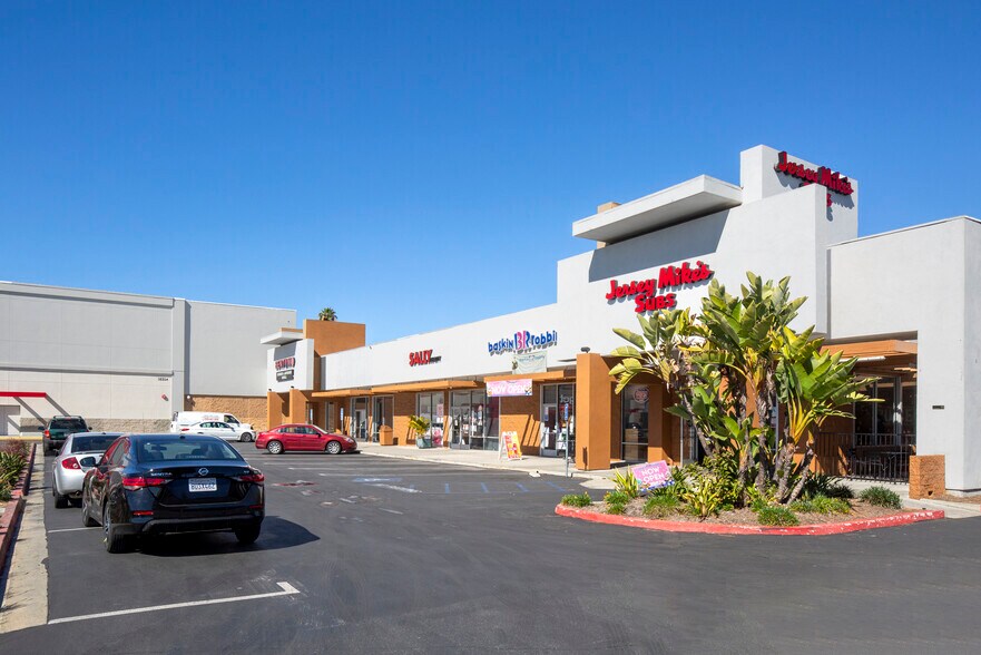 More Photos Of 1801-1843 La Cienega Blvd, Los Angeles Unknown For Lease