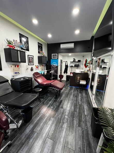 More Photos Of 43-04 30th Ave, Astoria Storefront Retail Residential For Lease