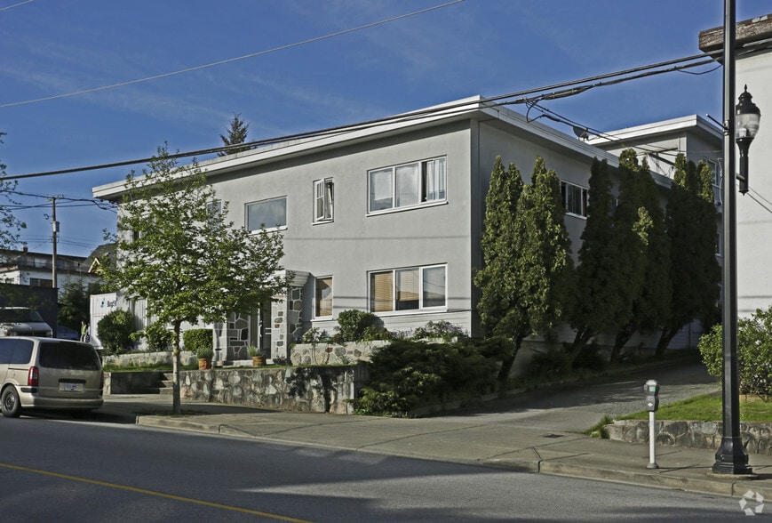 More Photos Of 629 Twelfth St, New Westminster Apartments For Sale