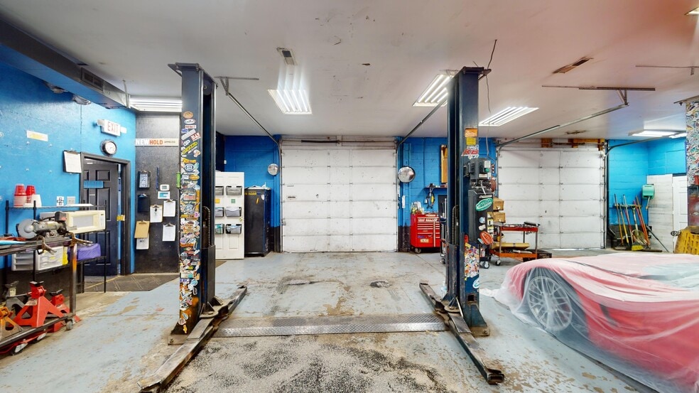 More Photos Of 2020 Chaneyville Rd, Owings Auto Repair For Sale