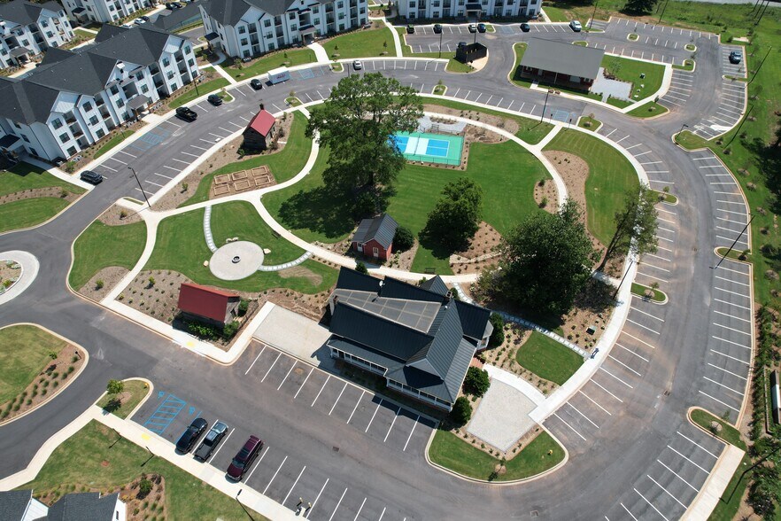 More Photos Of 521 Cedar Tree rd, Wellford General Retail For Lease