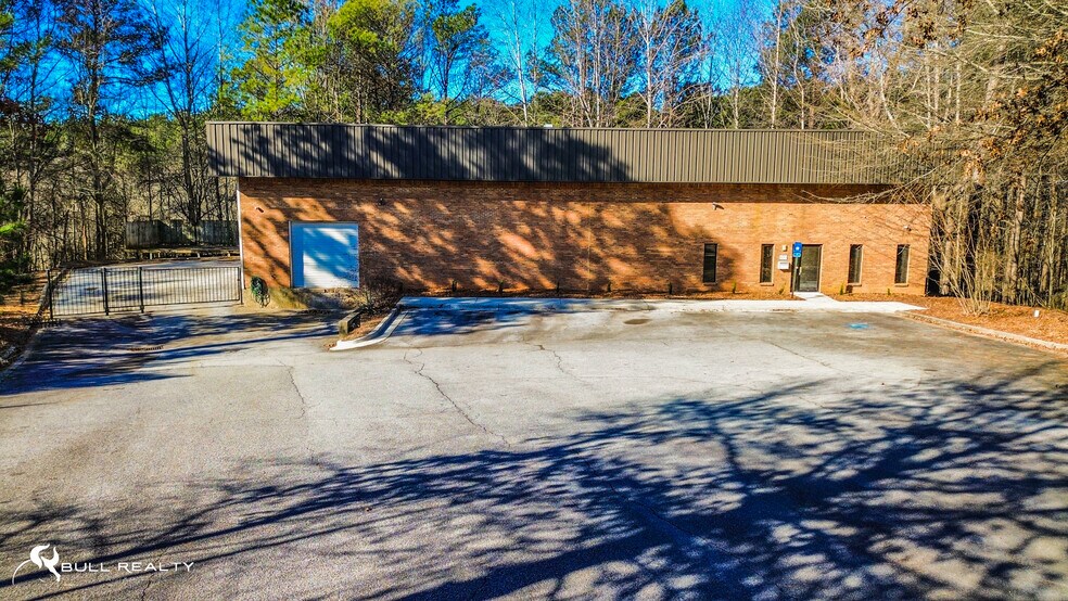 More Photos Of 155 Tober Trl, Fayetteville Warehouse For Lease