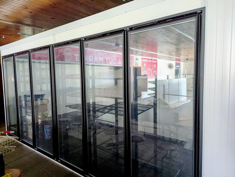 More Photos Of 576 Highway 3106, Monticello Freestanding For Sale