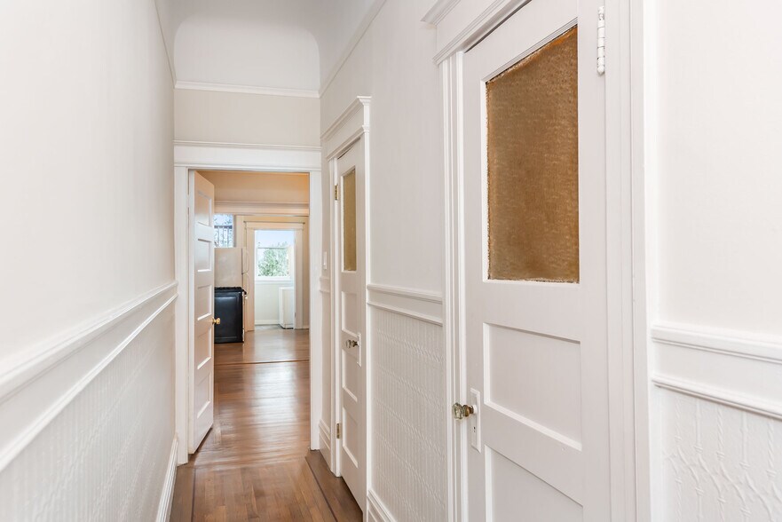 More Photos Of 407-411 Greenwich St, San Francisco Apartments For Sale