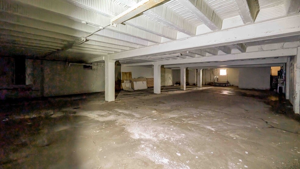 More Photos Of 301 W Water St, Sandusky Restaurant For Sale