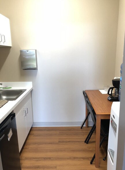 More Photos Of 1150 Omega Dr, Hagerstown Medical For Sale