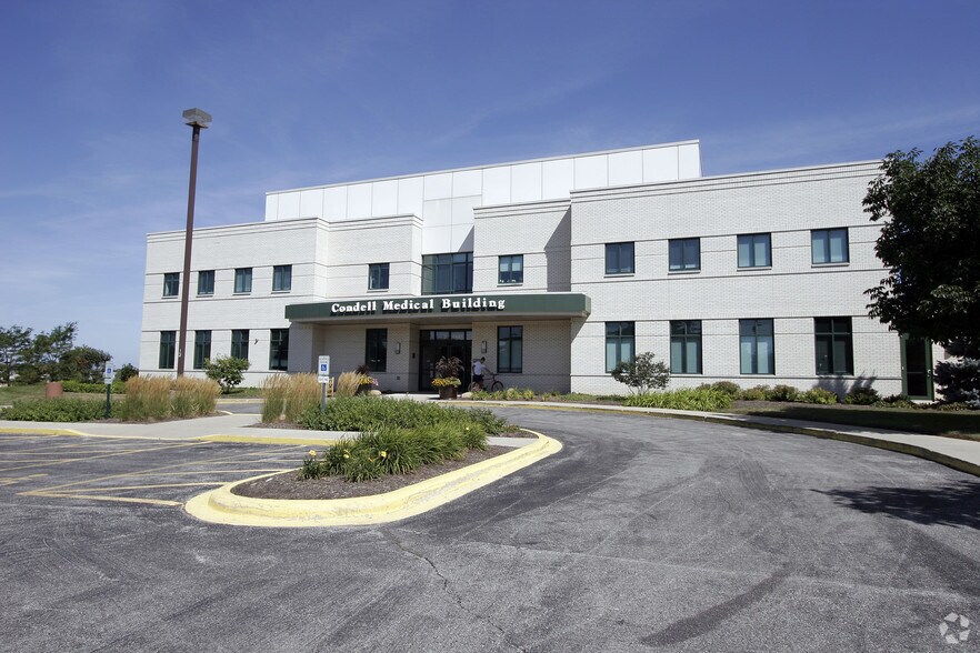 2 E Rollins Rd, Round Lake Beach, IL 60073 Medical For Sale
