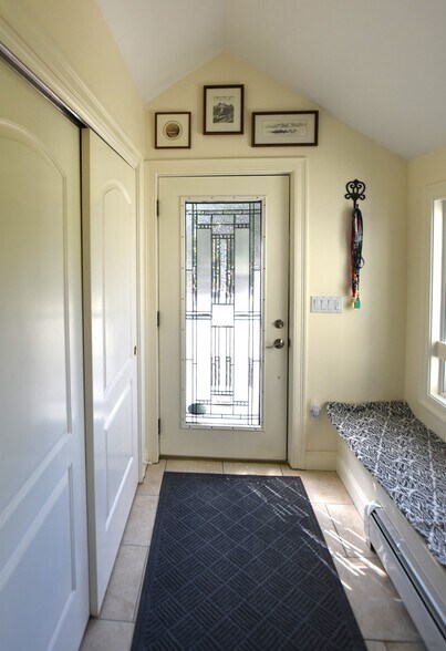 More Photos Of 146 Calef Hwy, Barrington Flex For Sale