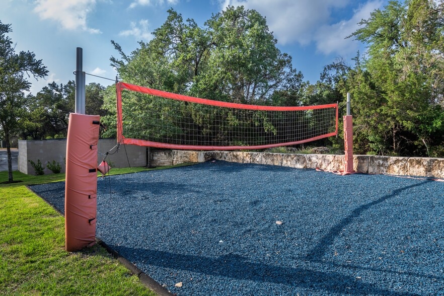 More Photos Of 11402 Bee Cave Rd, Austin Loft Creative Space For Sale