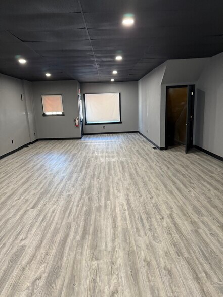 More Photos Of 2231 63rd St, Kenosha General Retail For Lease