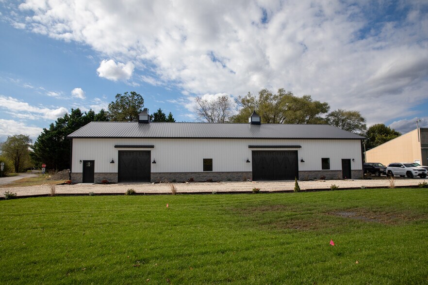 More Photos Of 266-272 W State St, Millsboro Freestanding For Lease