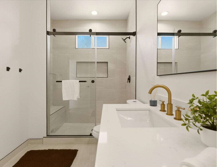 More Photos Of 5824 Persepolis Ct, Riverside Multifamily For Sale