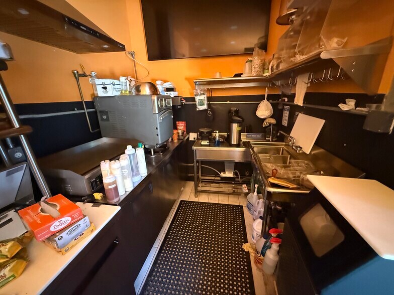 More Photos Of 279 Saint Nicholas Ave, Ridgewood Storefront Retail Residential For Lease