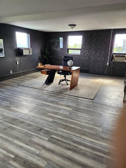 More Photos Of 5301 Harford Rd, Baltimore Office For Sale