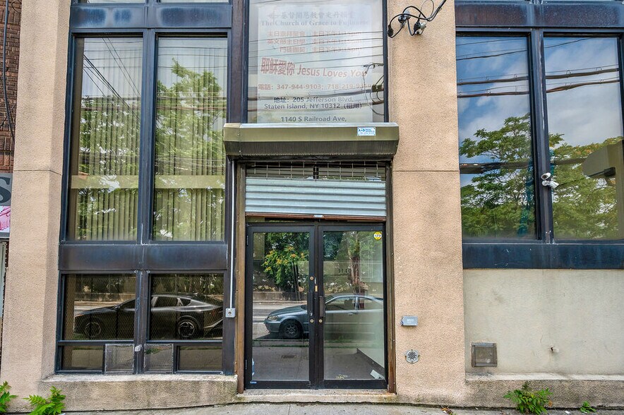 More Photos Of 1142A S Railroad Ave, Staten Island Office For Sale