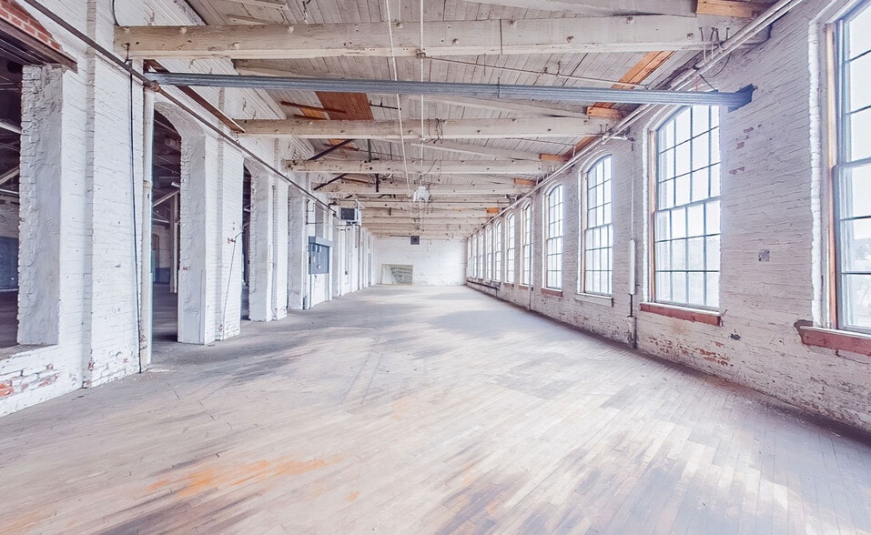 More Photos Of 480 W 5th St, Bloomsburg Manufacturing For Sale