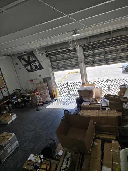 More Photos Of 4696 NW 74th Ave, Miami Industrial For Lease