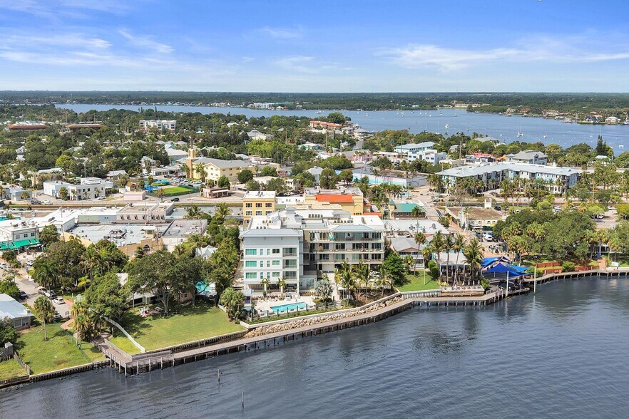 More Photos Of 37-41 SW Seminole St, Stuart Apartments For Lease