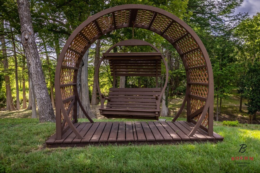 More Photos Of 50500 Interstate 10 W, Comfort Office For Sale